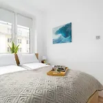 شقة Bright Dzialynskich Near Old Town By Renters بوزنان